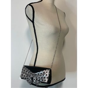 NWT Jessica McClintock Mesh Bow Clutch Black & Silver